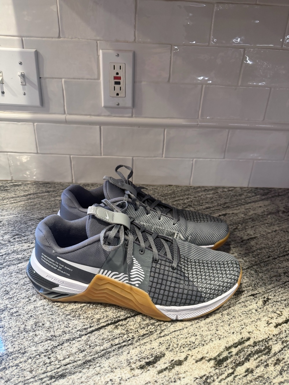 Men’s Nike Metcon 8 Smoke Grey White Gum Training Shoes DO9328-002 Size 11